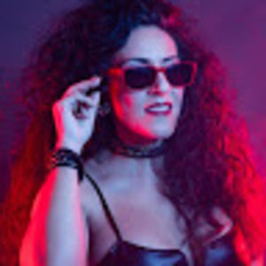 Meet your Posher, Ava